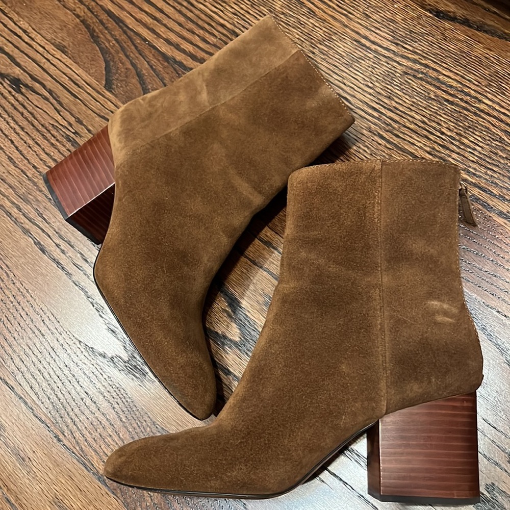 JCREW 8.5 TAN SUEDE BOOTS